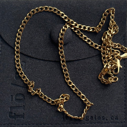 Thin Heavy Gold Curb Link Layering Chain Necklace Fine Jewelry Los Angeles Fashion Accessories 